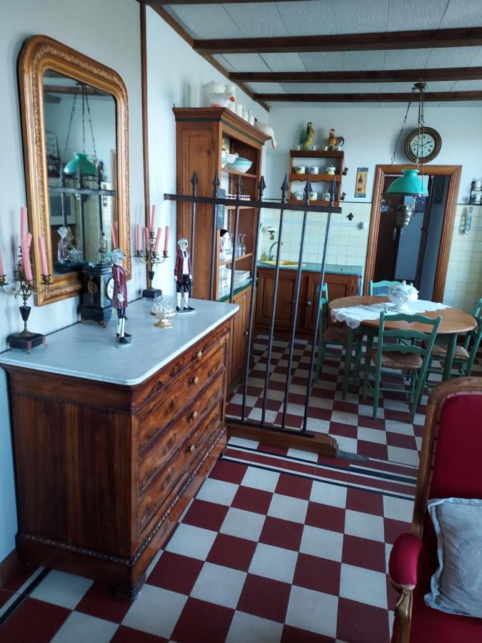 L'Arum Antique Sainte-Catherine-de-Fierbois ภายนอก รูปภาพ