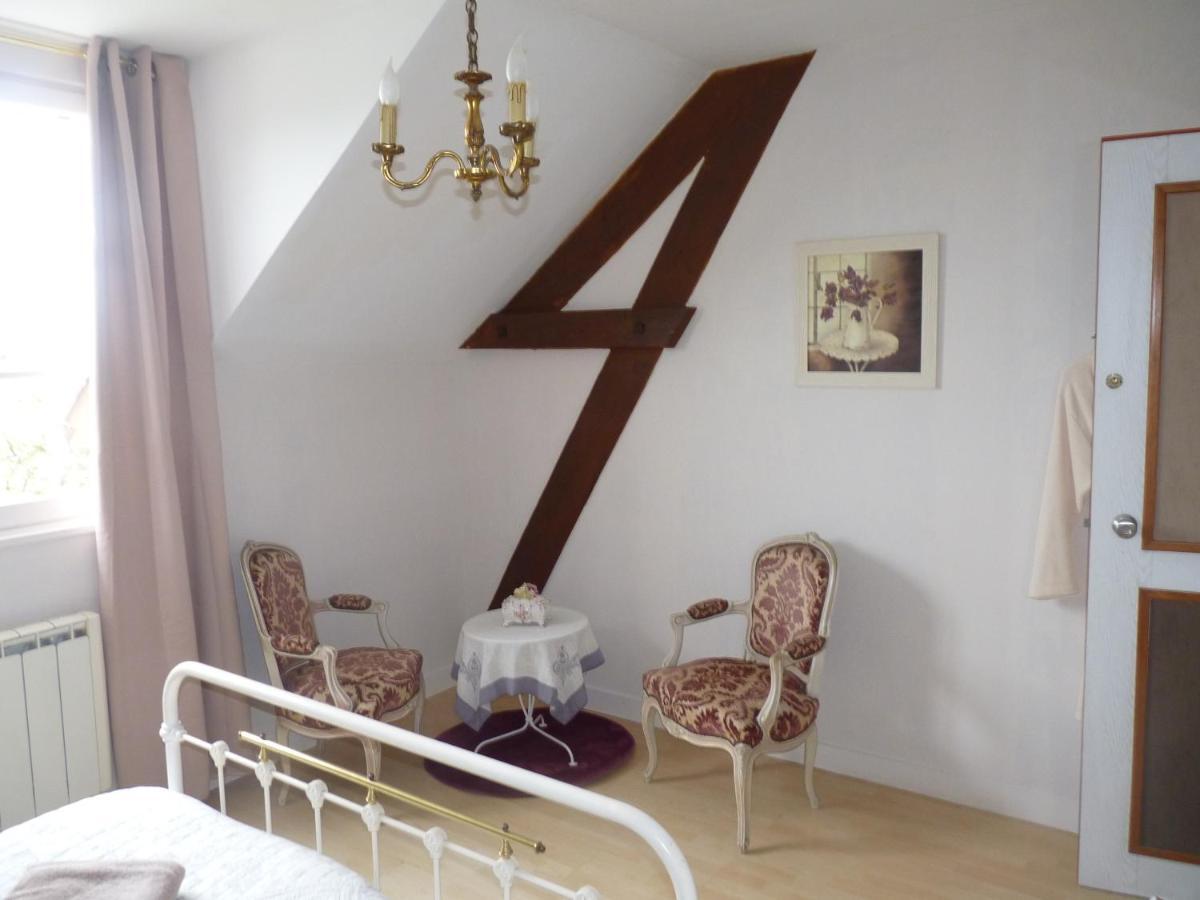 L'Arum Antique Sainte-Catherine-de-Fierbois ภายนอก รูปภาพ