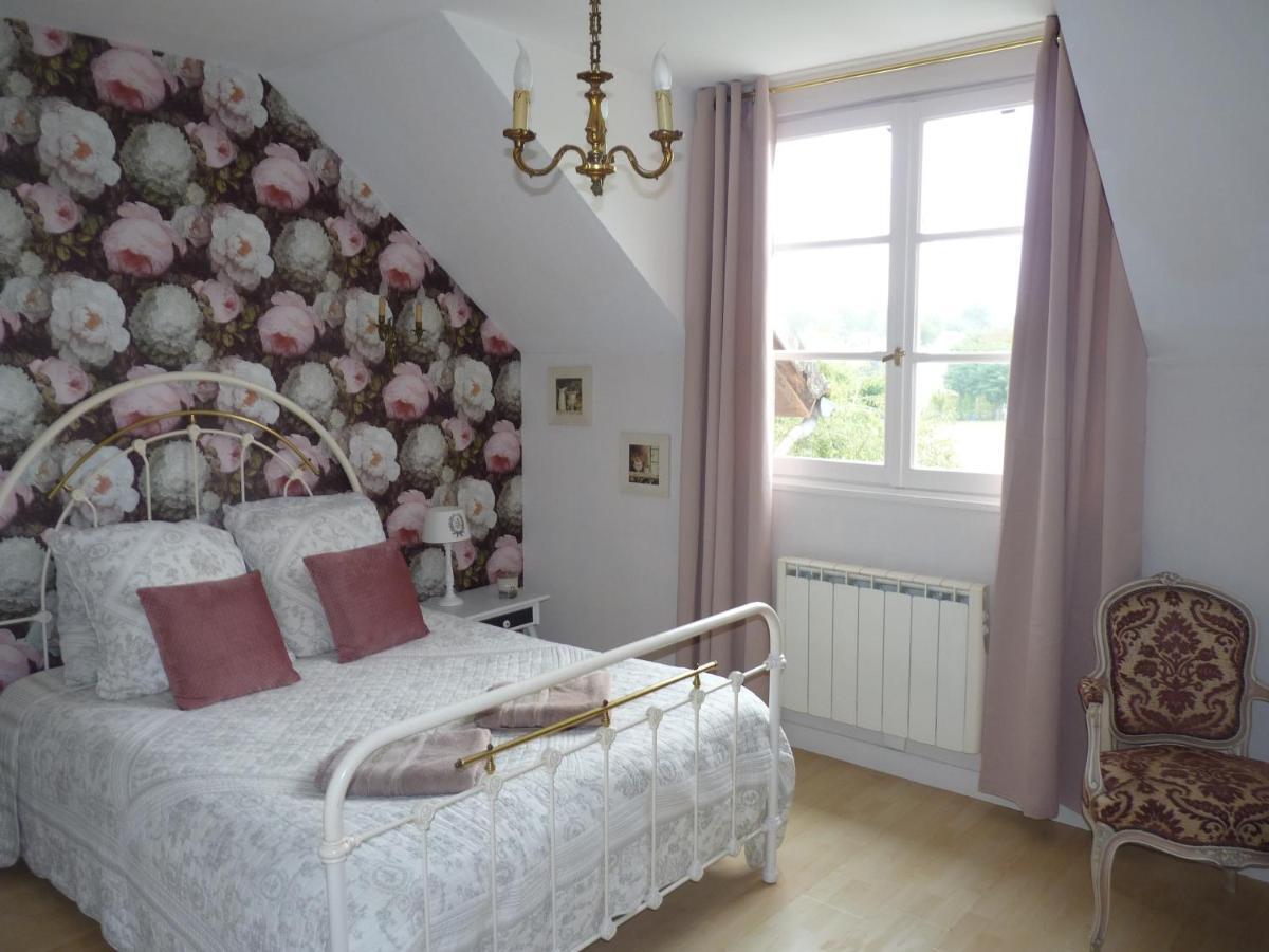 L'Arum Antique Sainte-Catherine-de-Fierbois ภายนอก รูปภาพ